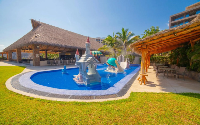 Coral Blue Huatulco All Inclusive