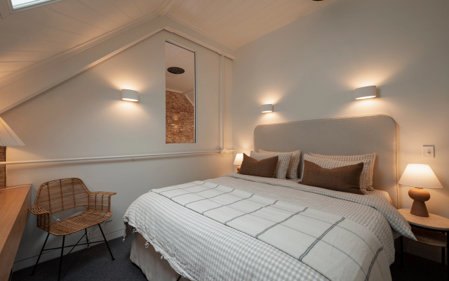 The Rox Hobart – Guest Rooms – Hobart