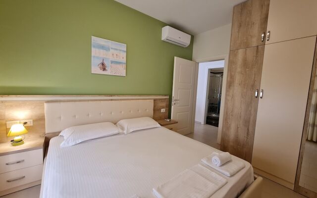 Holiday 2-bedroom Apartment in Vlora