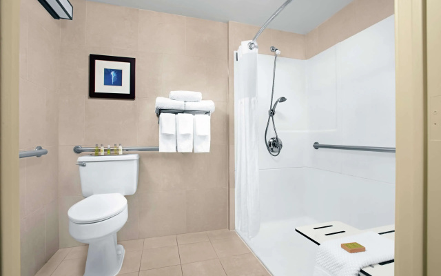 DoubleTree by Hilton Miami Airport & Convention Center