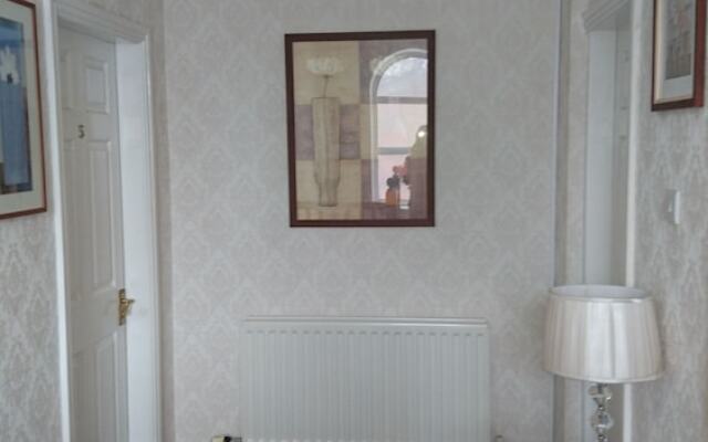 Oak House B&B