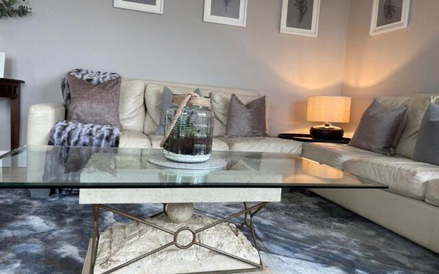 Penthouse Apartment