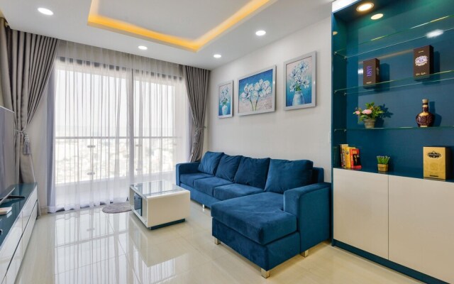 Gold View Apartment Floor 18