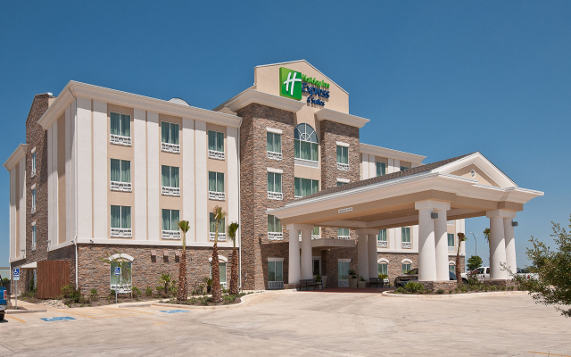 Holiday Inn Express Hotel & Suites Pearsall, an IHG Hotel