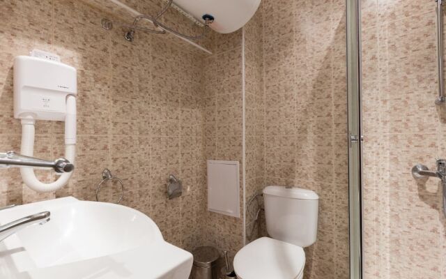 Studio with Pool View