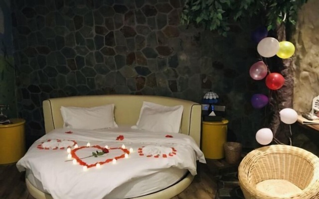 Xiaowang Kingdom Theme Hotel (Shiyan Railway Station North Square Beijing South Road Branch) – Guest Rooms – Shiyan