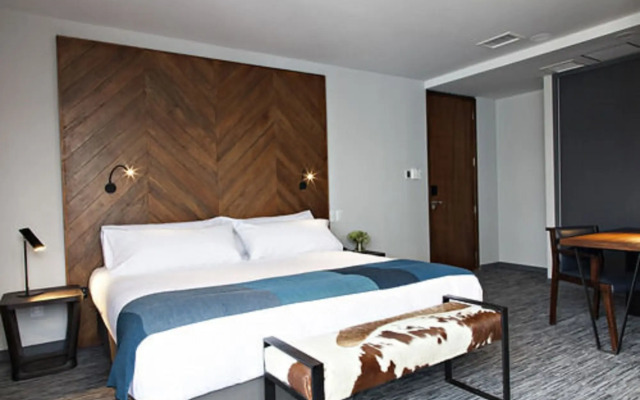 Atix Hotel