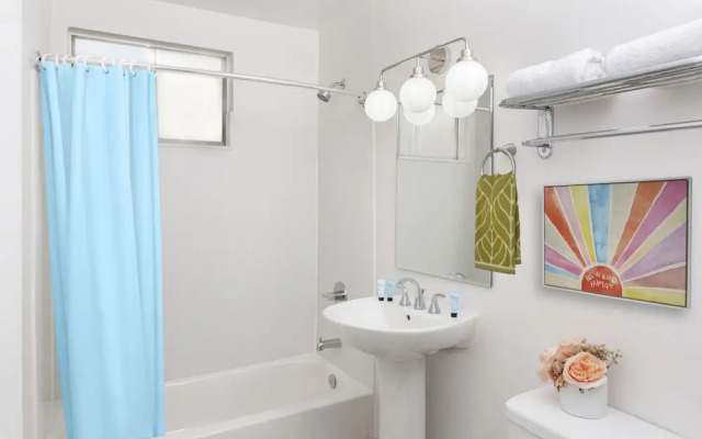 Star Hotel Inn & Suites