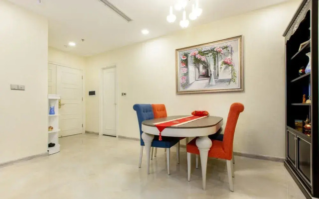 Nomad Homes Vinhomes Golden River