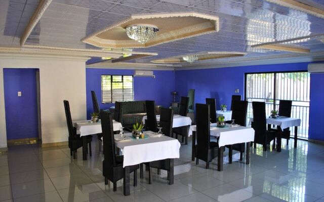 Lapologa Bed and Breakfast