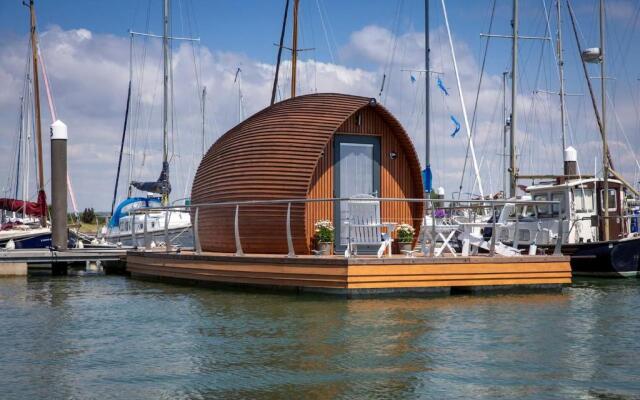 Sea Breeze Ark 900 Boat