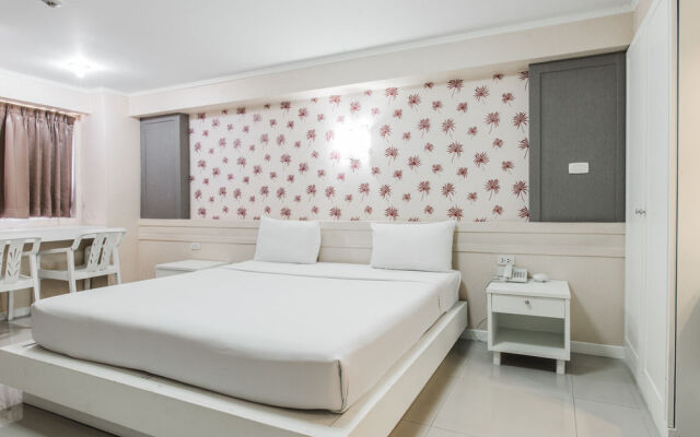 Convenient Park Bangkok Hotel