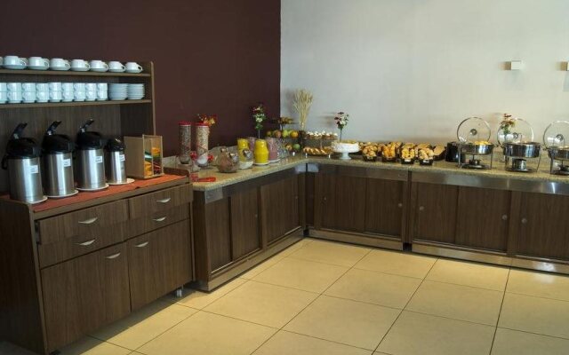 Bourbon Vitoria Hotel (Residence)