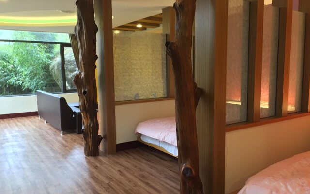 Riverside Homestay B&B