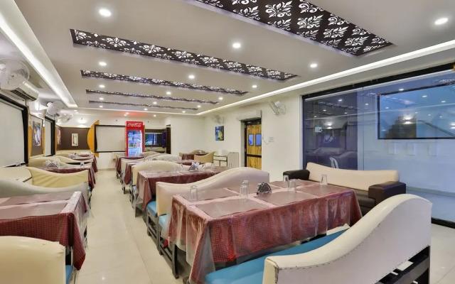 OYO 6139 Hotel Dwarka Residency