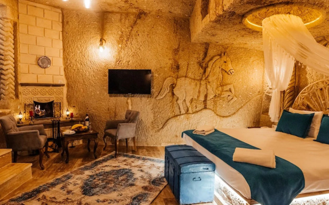 Bayar Cave Suites