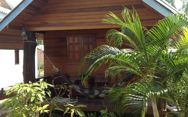 Lanta New Coconut Resort