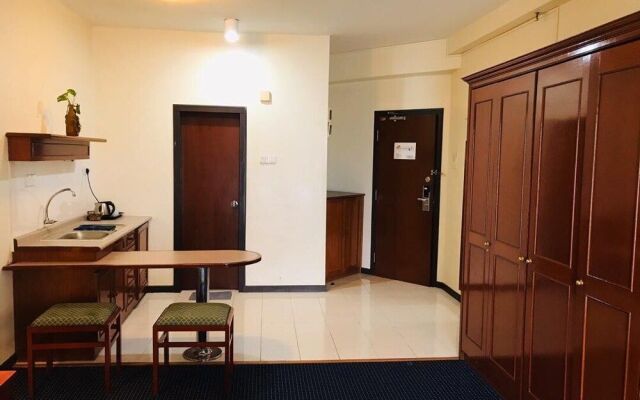 LA ClassicCo Suites