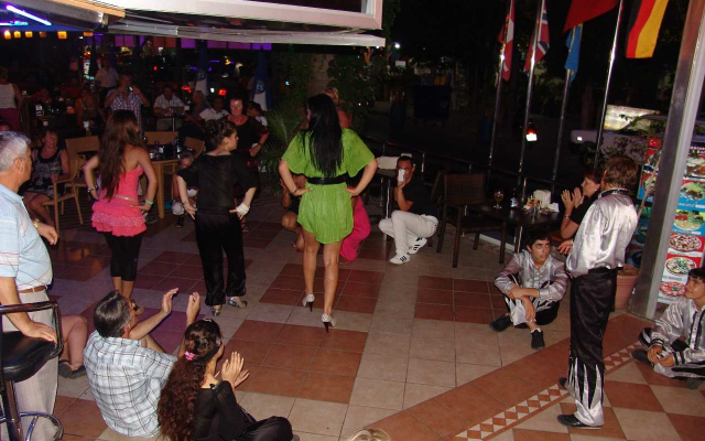 Kleopatra İkiz Otel