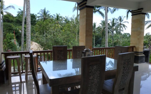 Bali Sesandan Garden