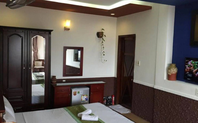 Sunny B Hotel