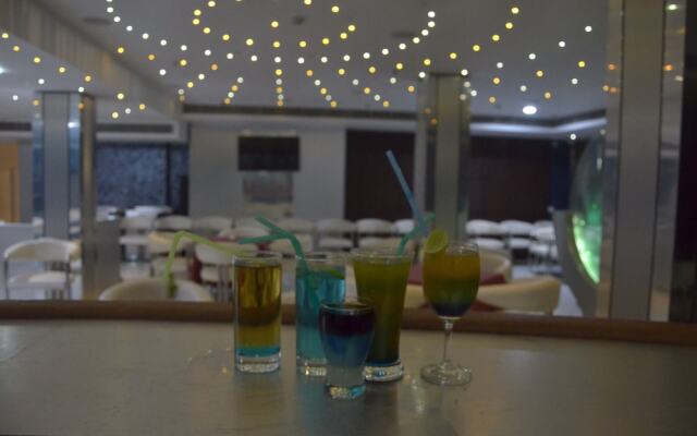 Airport City Hotel
