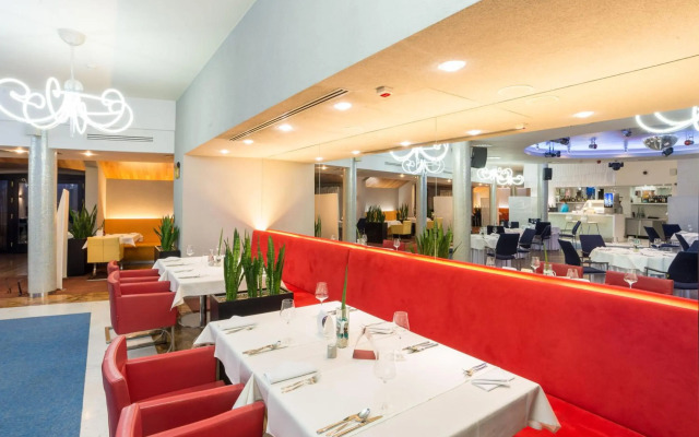Niebieski Art Hotel & Spa