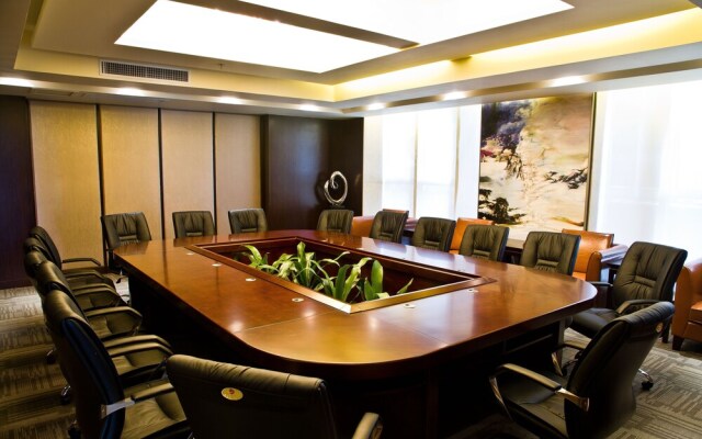 Fuqinglong Huatian Holiday Hotel