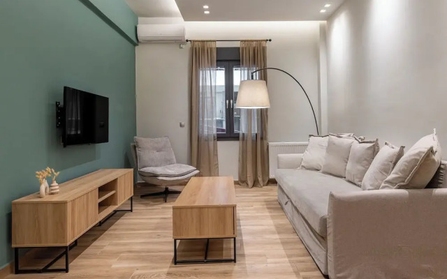 Phaedrus Living Pagkrati Modern Grove