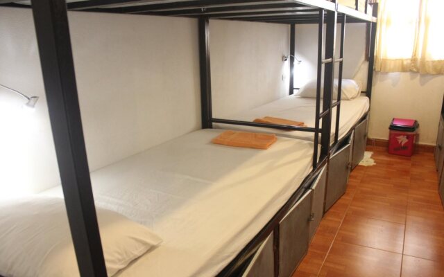 LPQ Backpackers Hostel