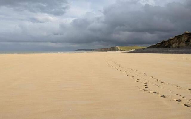 La Lanterne: Grande Maison a Deux Pas de la Mer