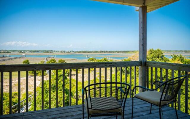 Sound Bite by Oak Island Accommodations