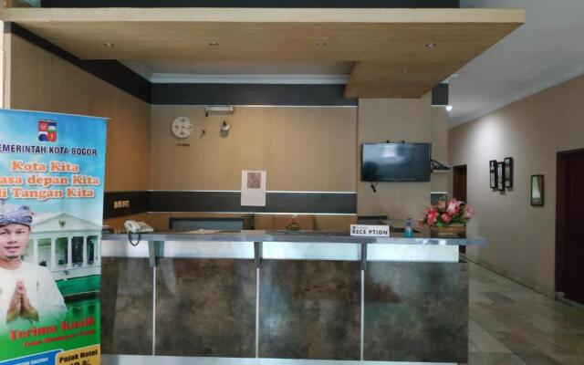 SPOT ON 3858 Elsana Transit Hotel