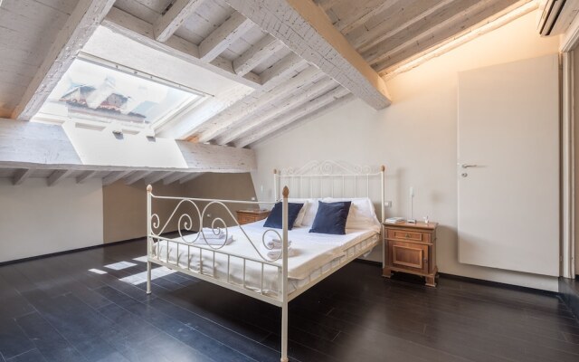 Santa Croce Apartments