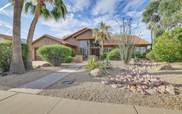 Tempe Retreat w/ Saltwater Pool & Grill!