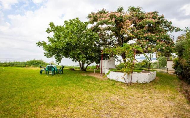 Mola Kaliva sea view, 100m from the beach!