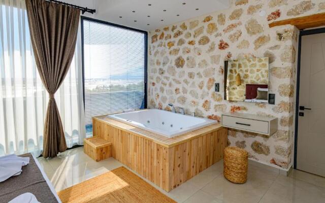 Zen - 2 Bedroom with jacuzzi in Kalkan Çayköy