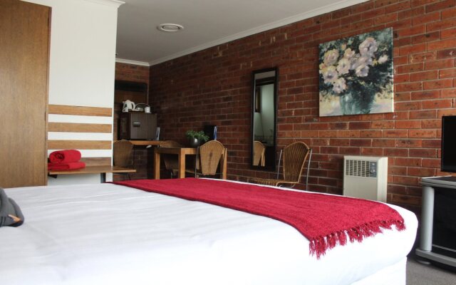 Kardinia Park Motel