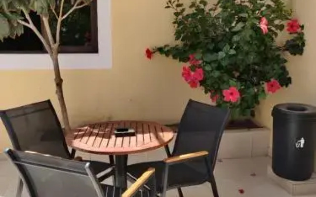 Titania Hotel