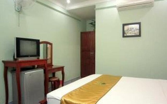 Khanh Thuy Hotel
