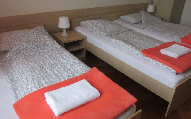 Hostel Euro-Room