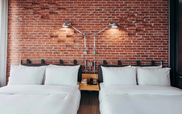 U.I.J Hotel & Hostel