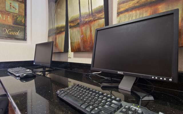 Best Western Plus Huntersville Inn & Suites Near Lake Norman