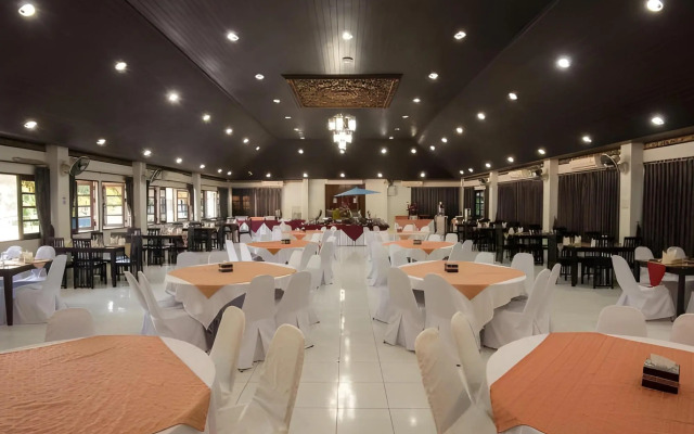 Luckswan resort