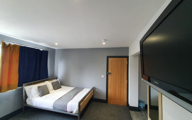 Devine Beach Hotel, Westcliff Southend-On-Sea