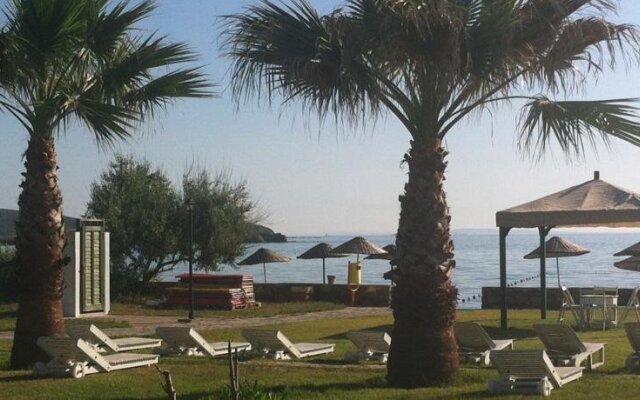 Capraz Holiday Village