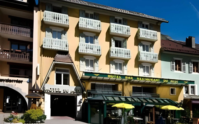hotelImage