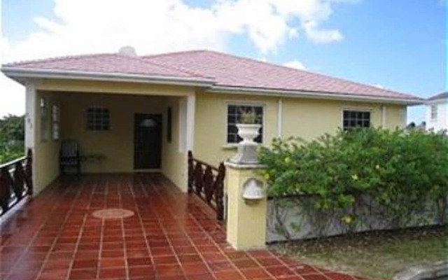 Barbados Sungold House Hibiscus - Three Bedroom Home