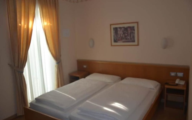 Al Brenta Hotel