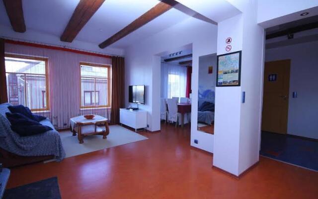 Sunnyhouse Apartments